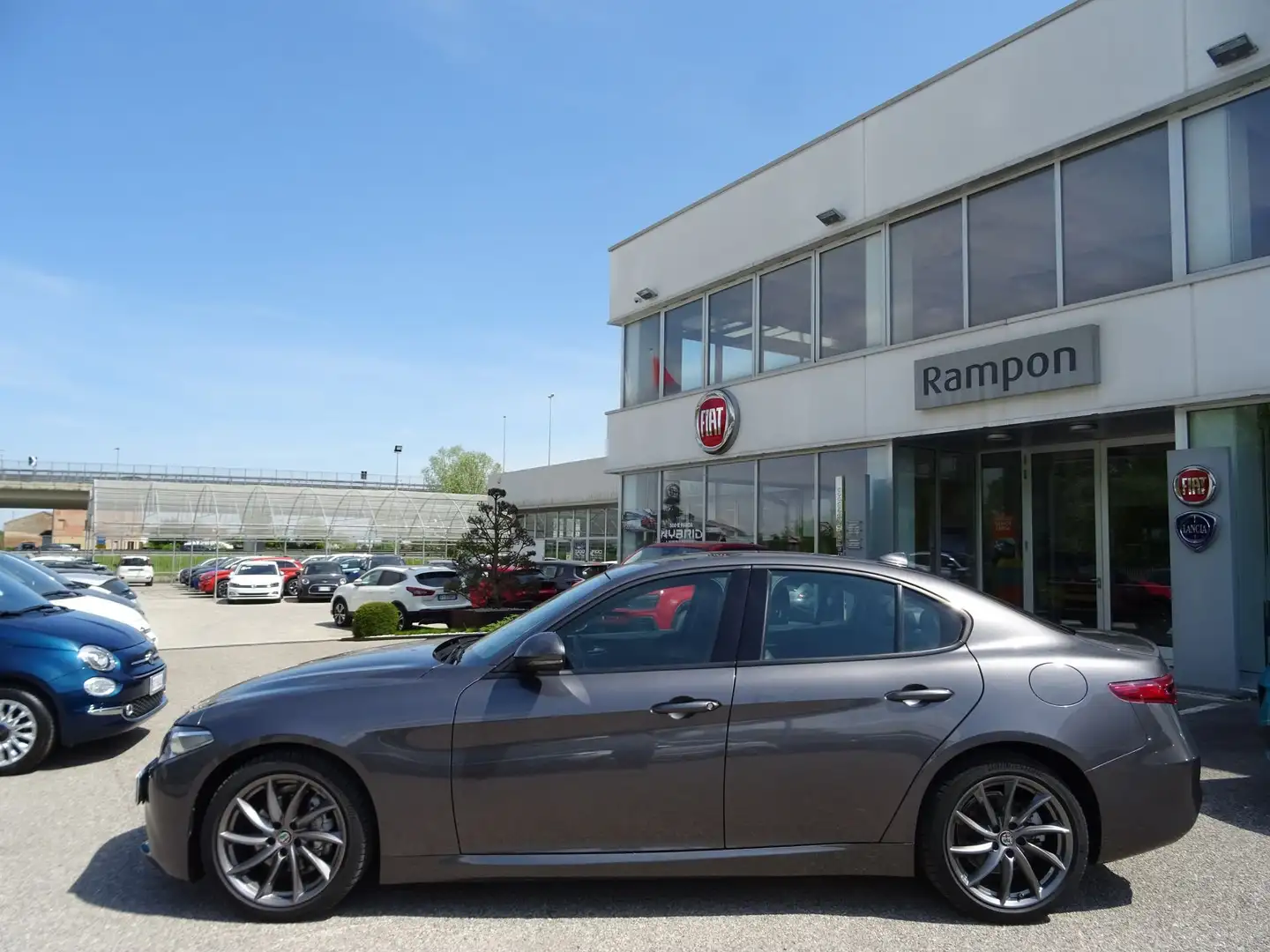 Alfa Romeo Giulia 2.2 Turbodiesel 160 CV AT8 Super - 2