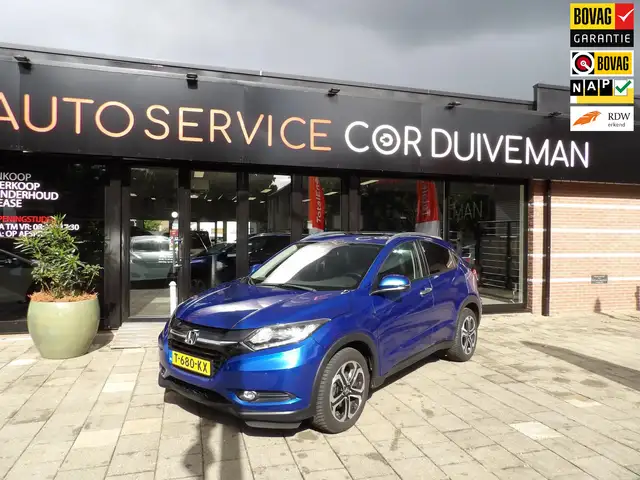 Honda HR-V 1.5 i-VTEC Executive // PANORAMA / AIRCO / CRUISE