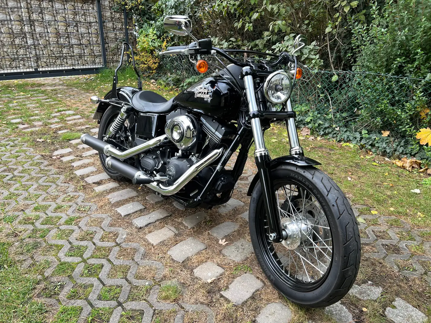 Harley-Davidson Street Bob FXDB 103 5 HD Street Bob Чорний - 1