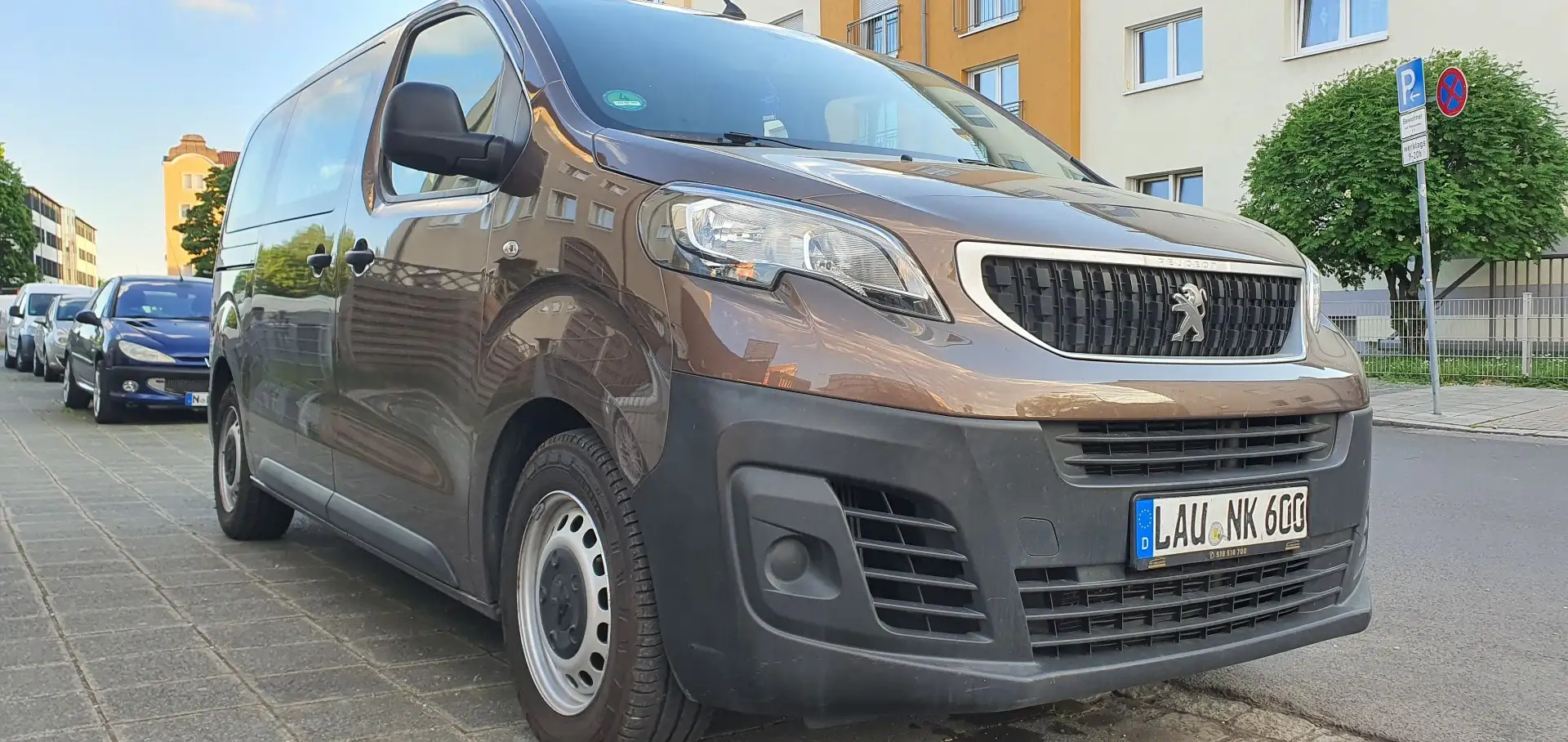 Peugeot Expert L2 NEU Motor  8 Sitze 2 schiebetür Hnědá - 2