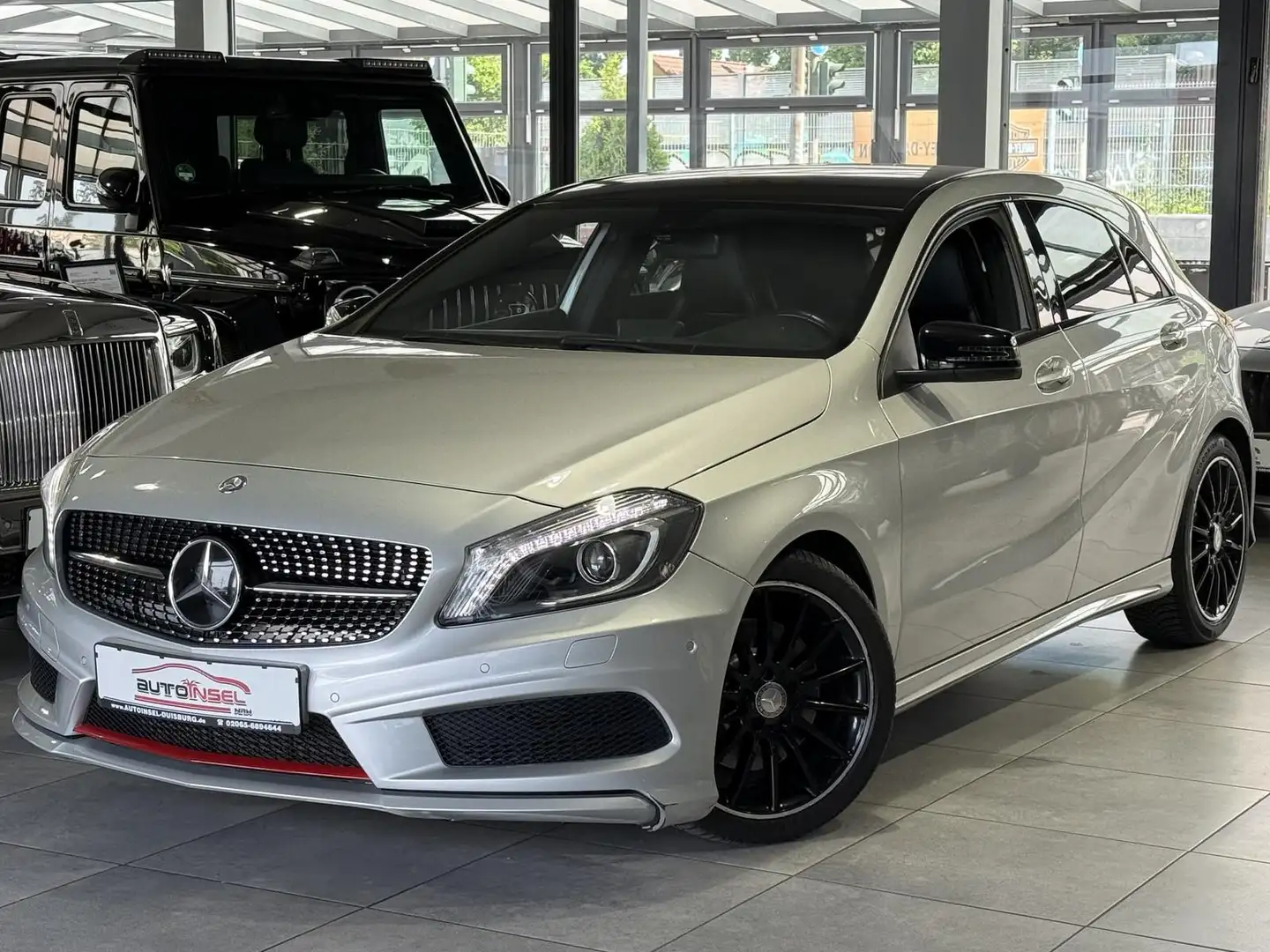 Mercedes-Benz A 220 CDI / d BlueEfficiency Aut. AMG Line Navi Plateado - 1