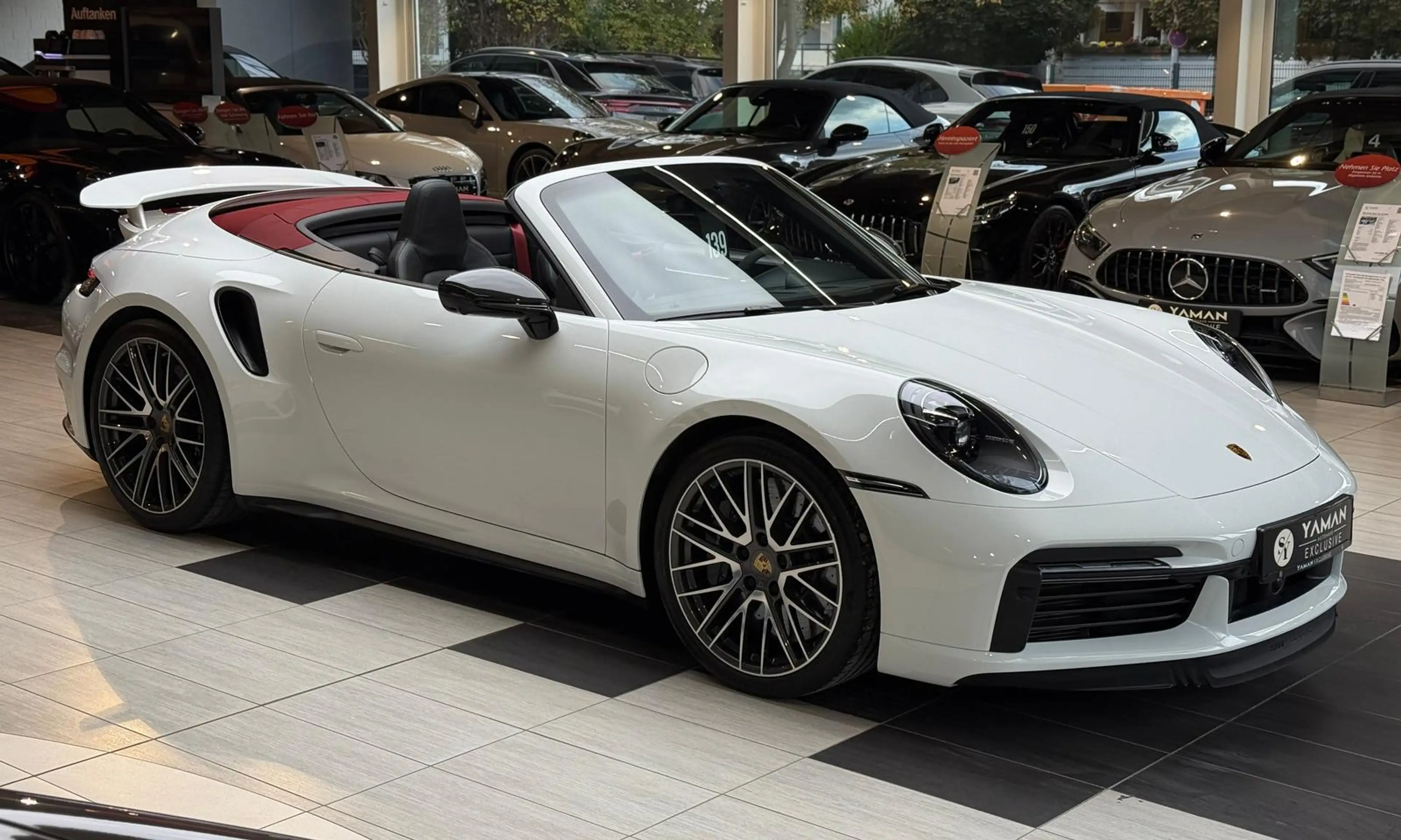 Porsche 911 Turbo S Cabriolet*InnoDrive*Carbon*Lift* — photo 6