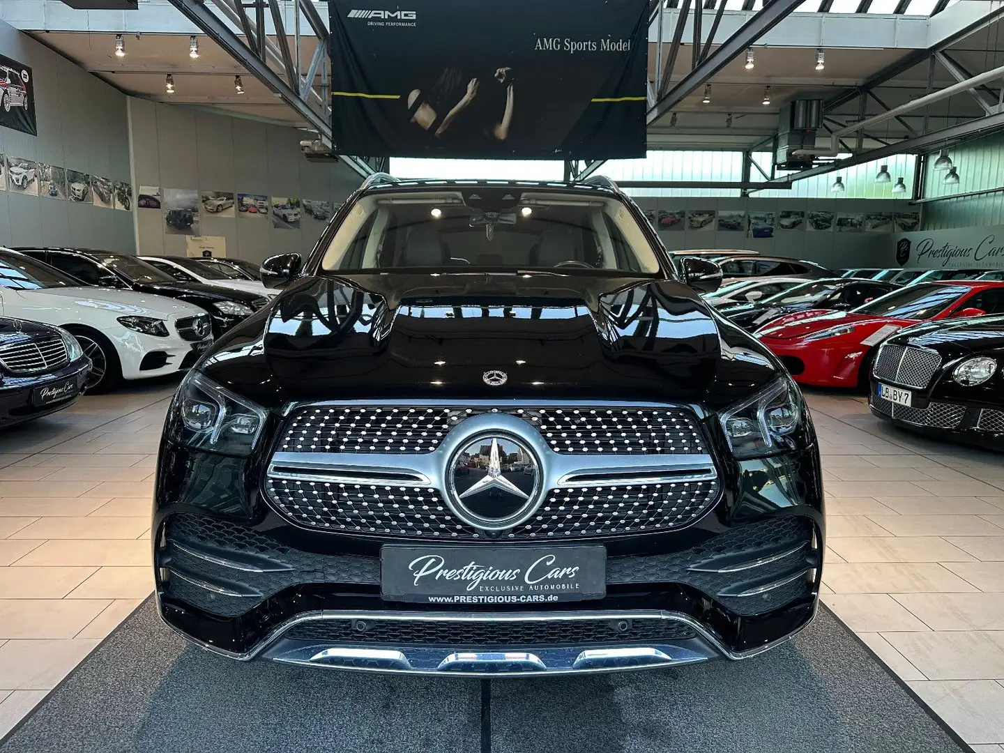 Mercedes-Benz GLE 400 d 4Matic AMG PANO 21 DISTRONIC AHK MULTI Schwarz - 1