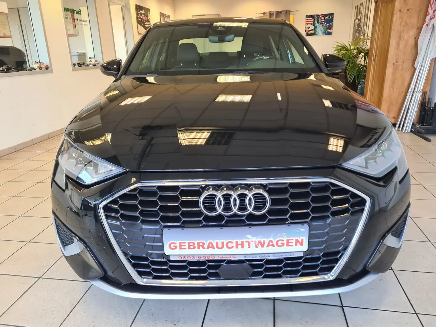 Audi A3 Limousine 35 TDI advanced /AHK/NAVI/KLIMA Schwarz - 2