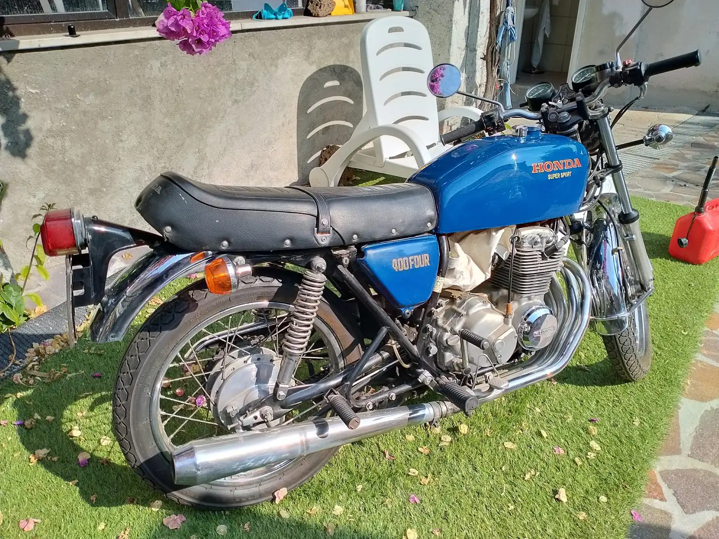 Honda CB 400 Blauw - 1