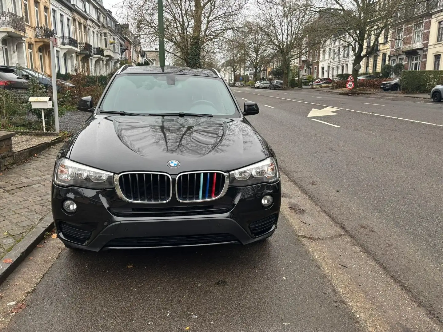 BMW X3 X3 2.0 d sDrive18 Zwart - 1
