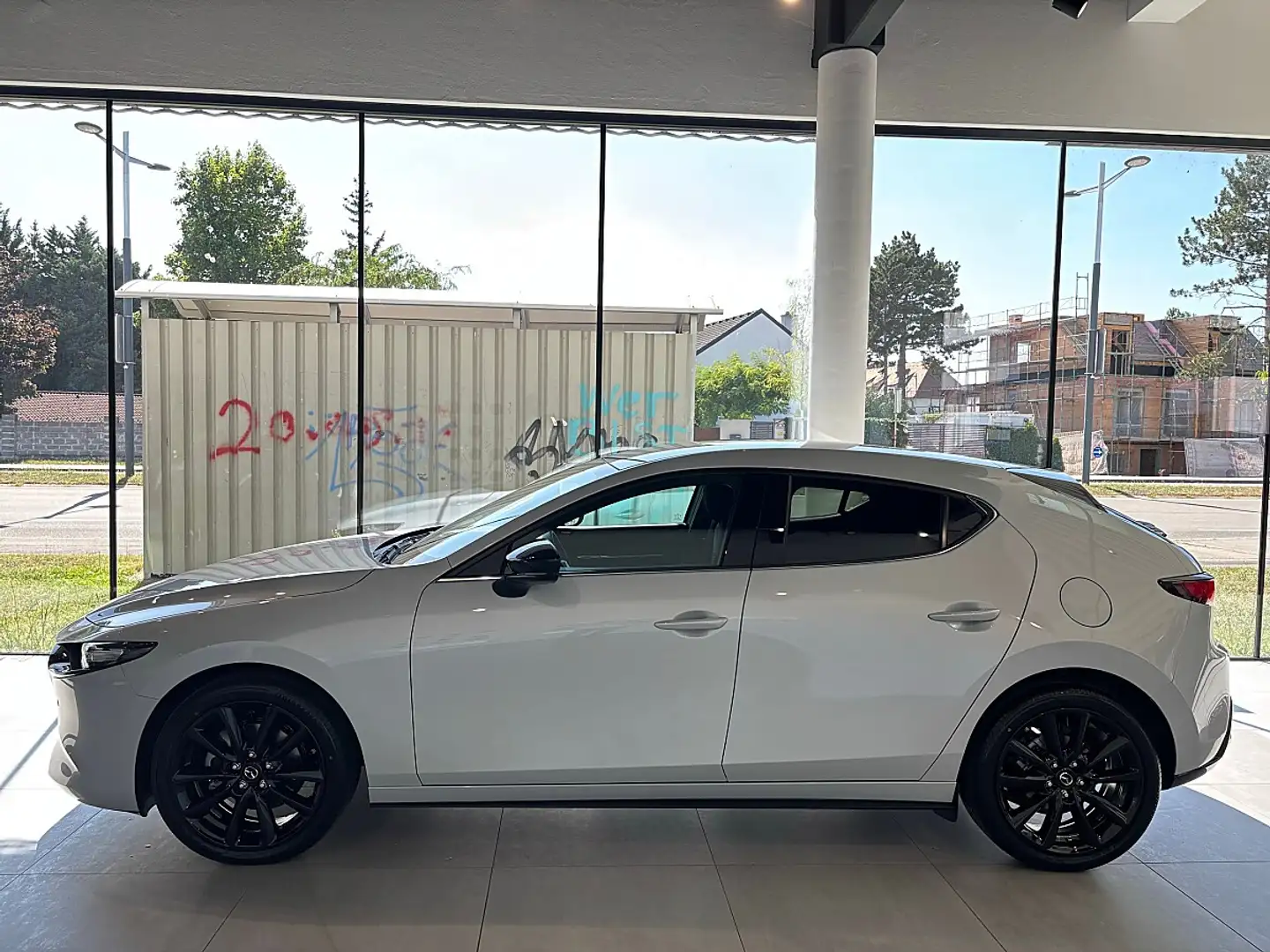 Mazda 3 Mazda3 e-Skyactiv-G140 Homura Aut. | AUTO STAHL... Beige - 2
