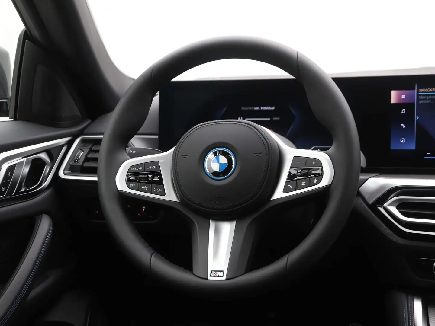 BMW i4 eDrive 40 M-Sport 84 kWh Grijs - 2