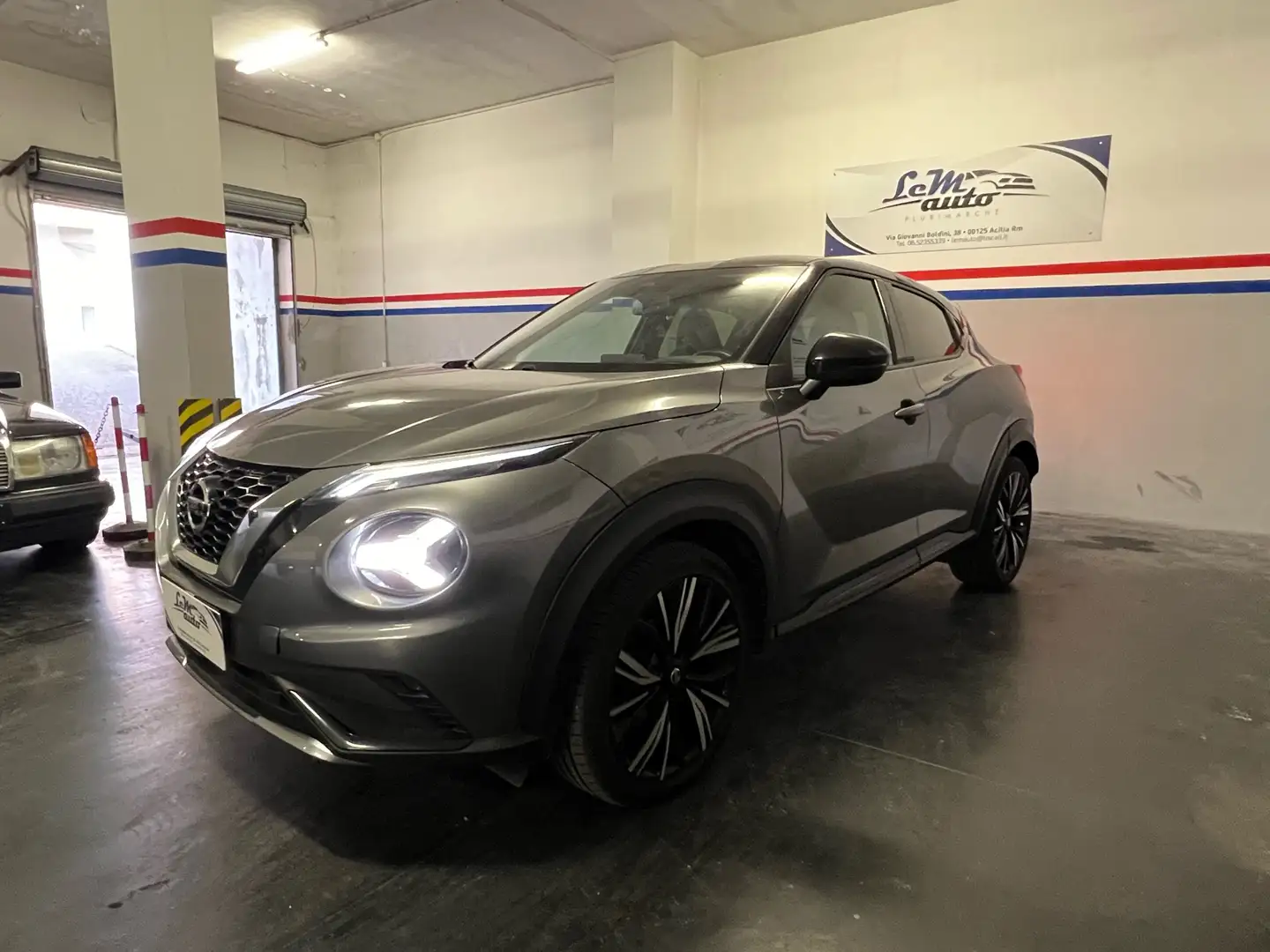 Nissan Juke 1.0 dig-t N-Design 114cv dct Grau - 1