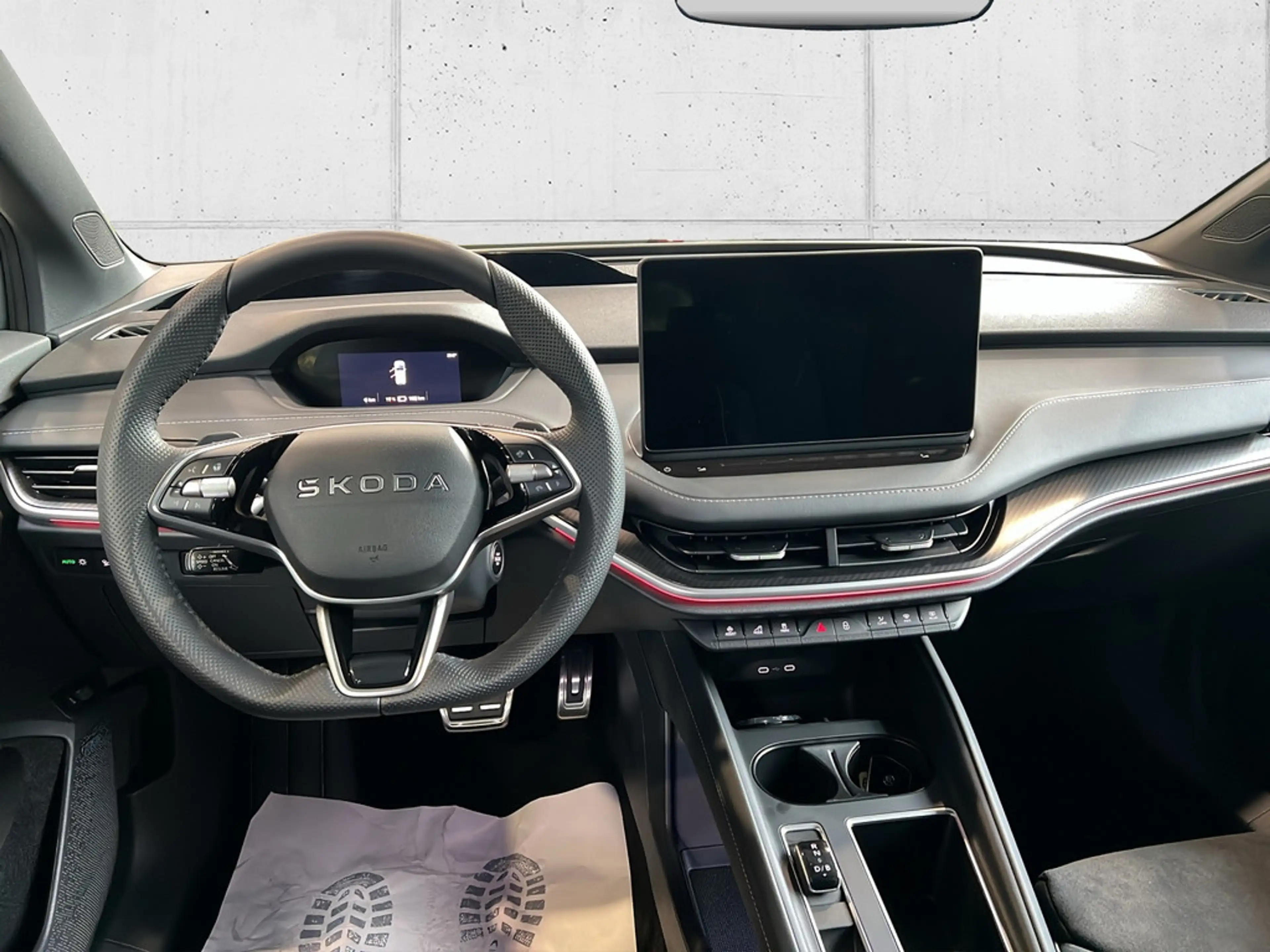 Skoda Enyaq 85 Sportline SHZ ACC HUD LED NAVI AHK — photo 13