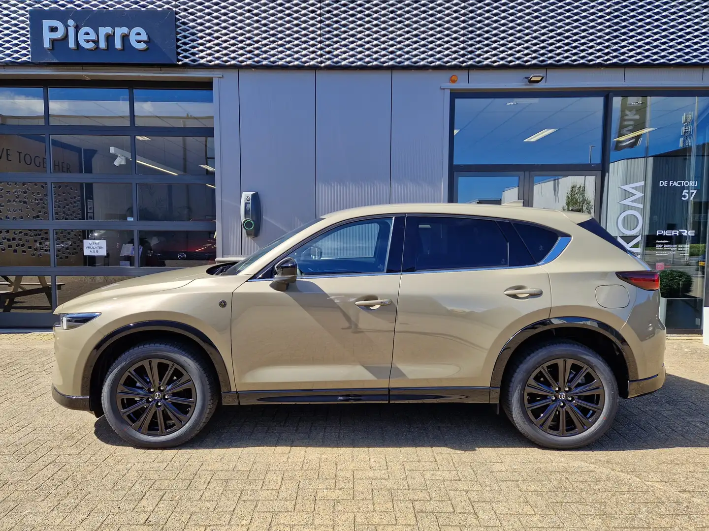 Mazda CX-5 2.0 e-SkyActiv-G 165 Homura | VAN €. 51.800,- VOOR Groen - 2