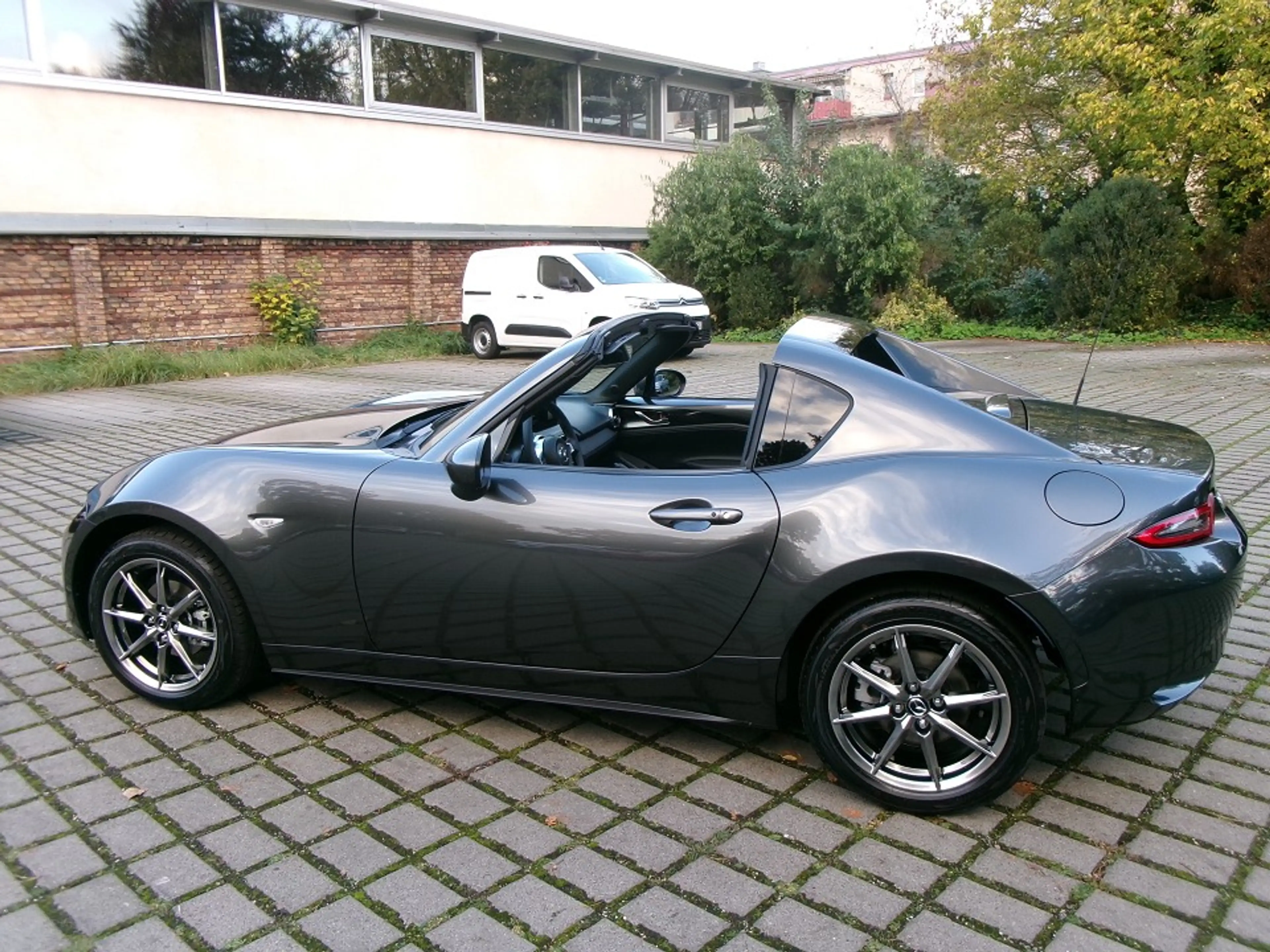 Mazda MX-5 1.5L SKYACTIV-G (132 hp) — photo 8