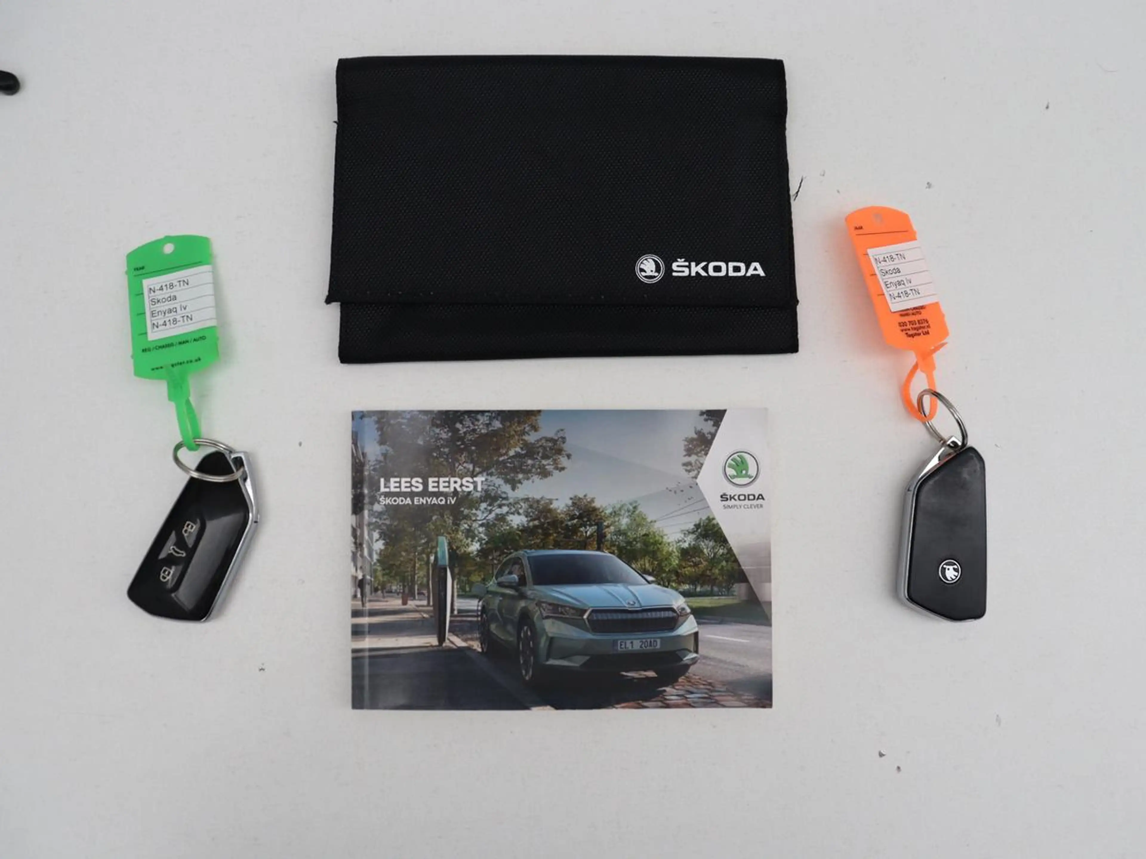 Skoda Enyaq iV 80 | SOH 92,1% | Memory | Half leder | Stuur/st — photo 15