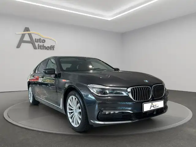 BMW 740 d xDrive PARK HUD LASER 360° SCHIEBE ASSIST