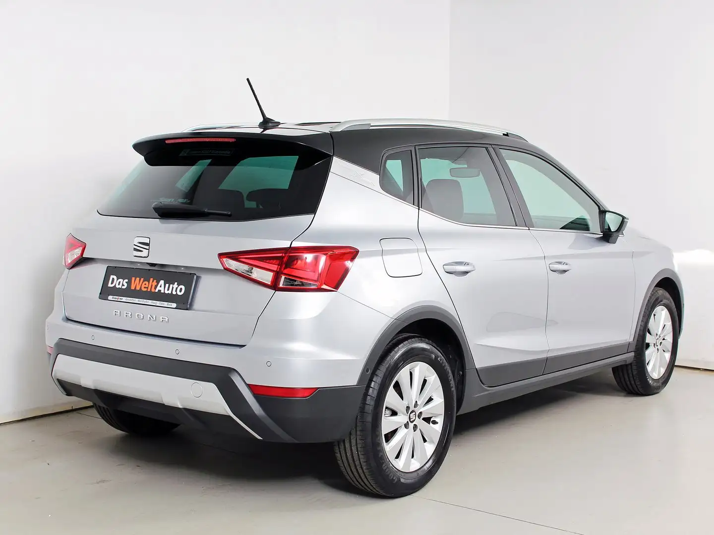 SEAT Arona Xcellence EcoTSI Silber - 2