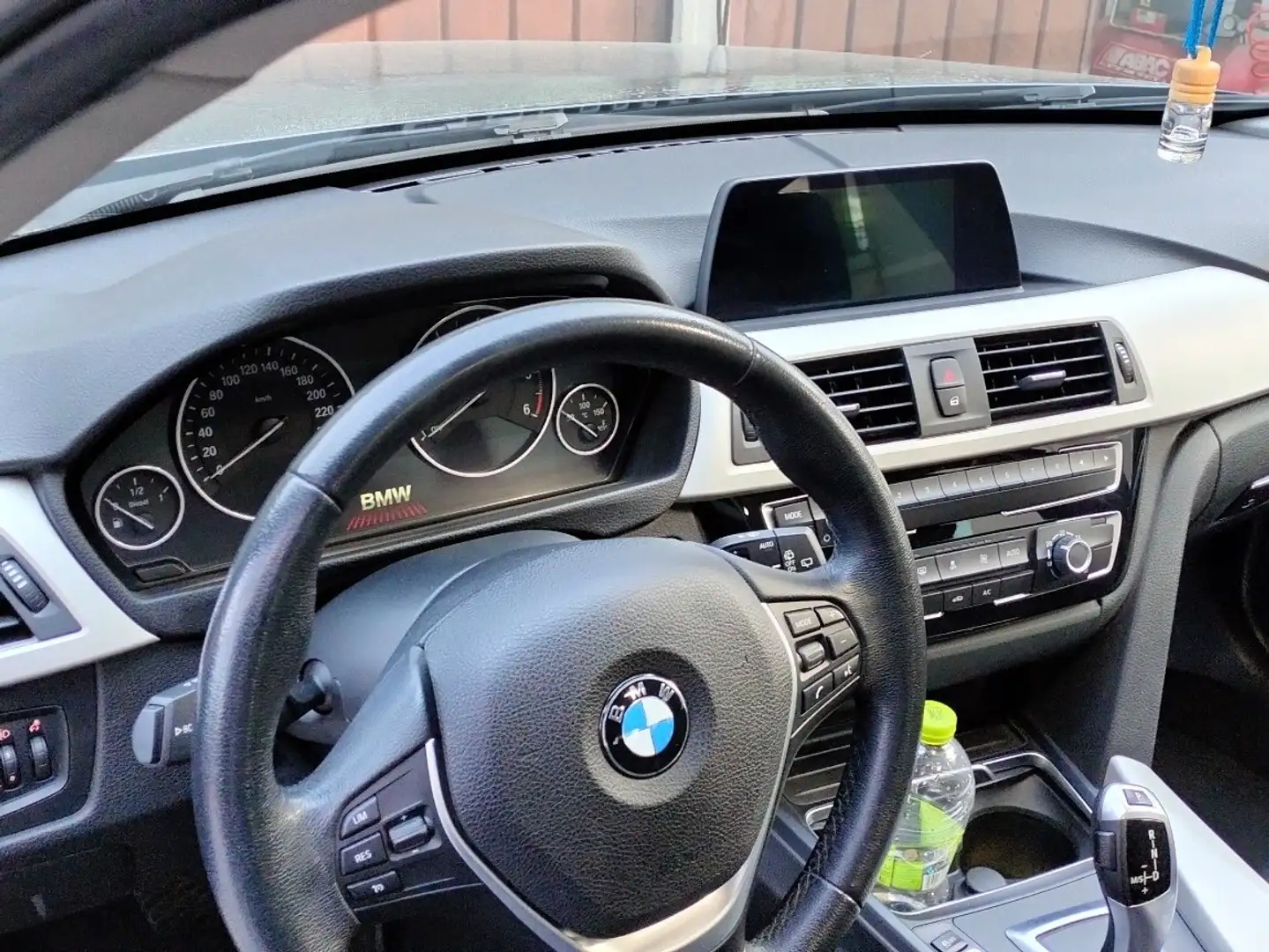 BMW 318 318tds Touring c/clima auto Grigio - 2