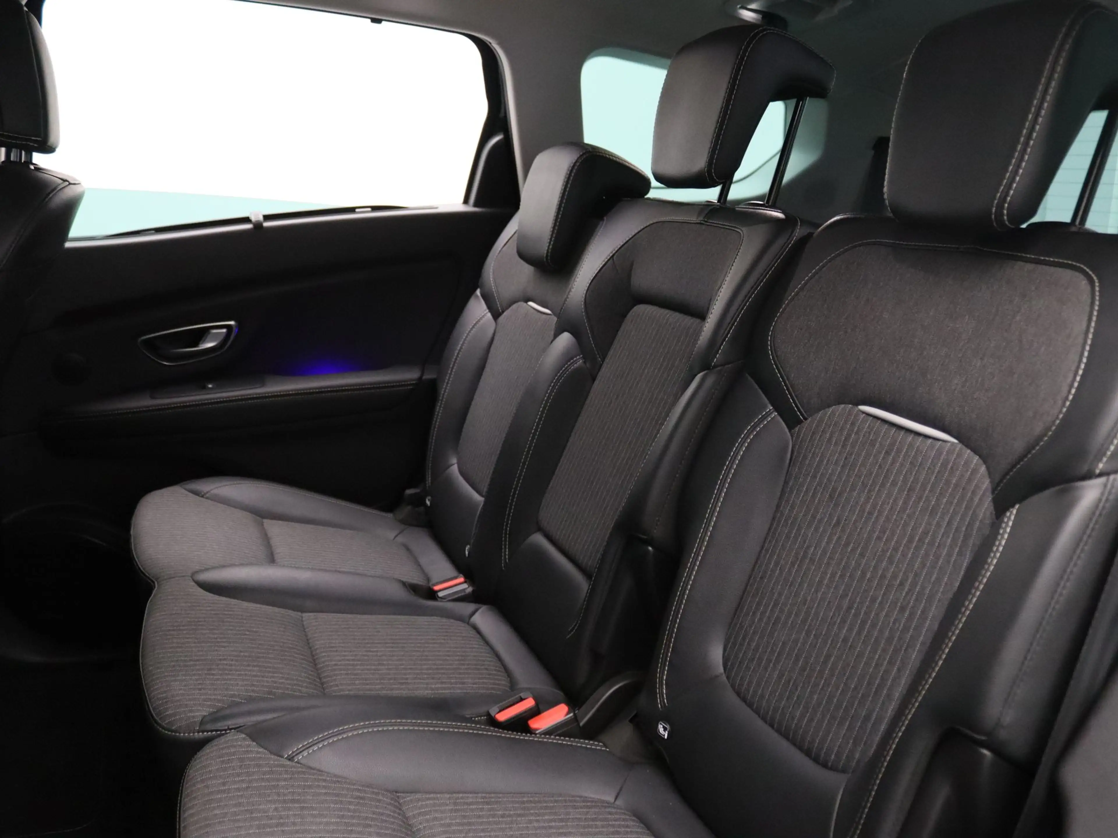 Renault Grand Scenic 140pk TCe Intens 7p. Apple Carplay/Android Auto | — photo 28