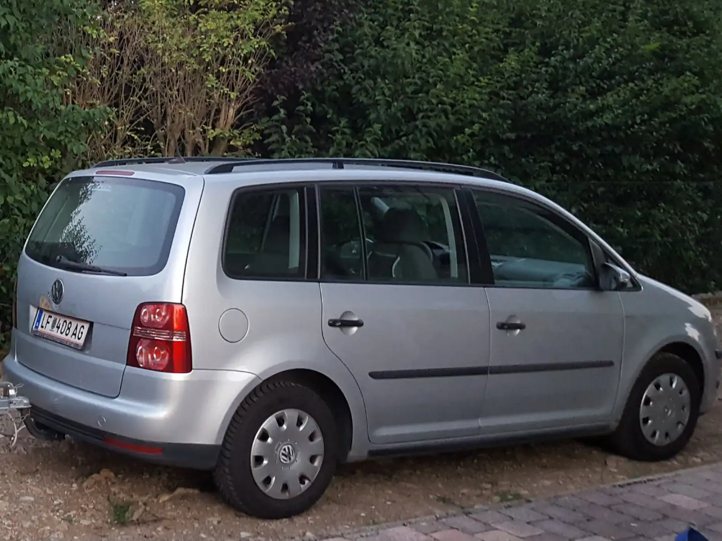 Volkswagen Touran Trendline 1,9 TDI DPF Silber - 2