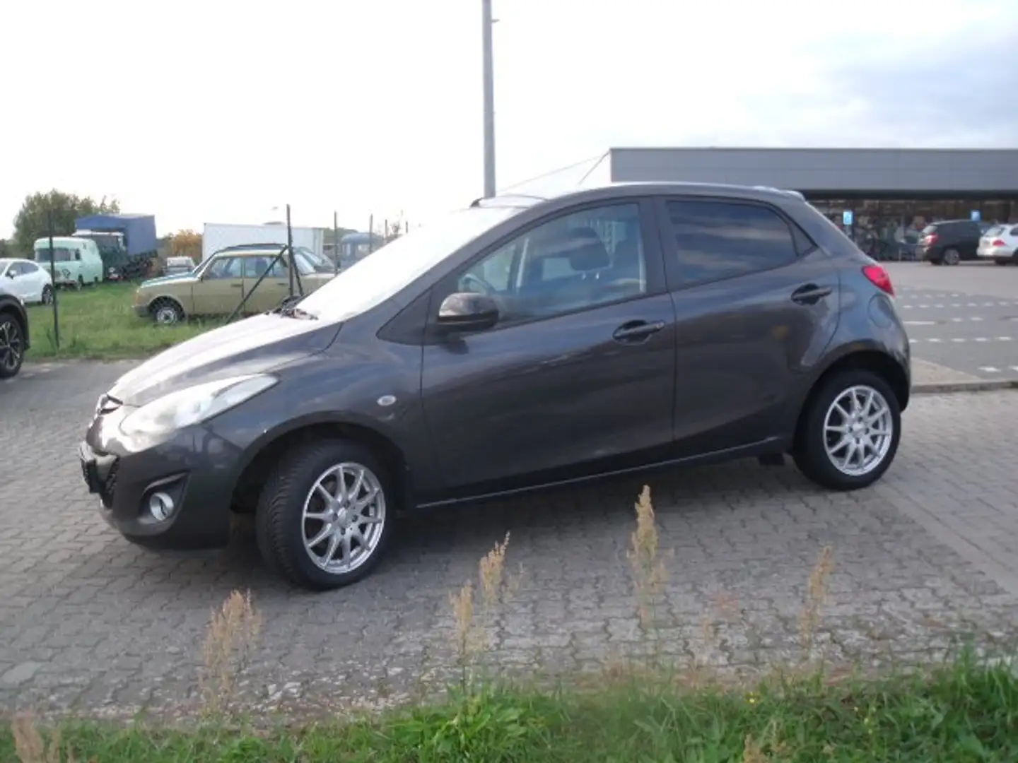 Mazda 2 1.3 Kenko Grau - 1
