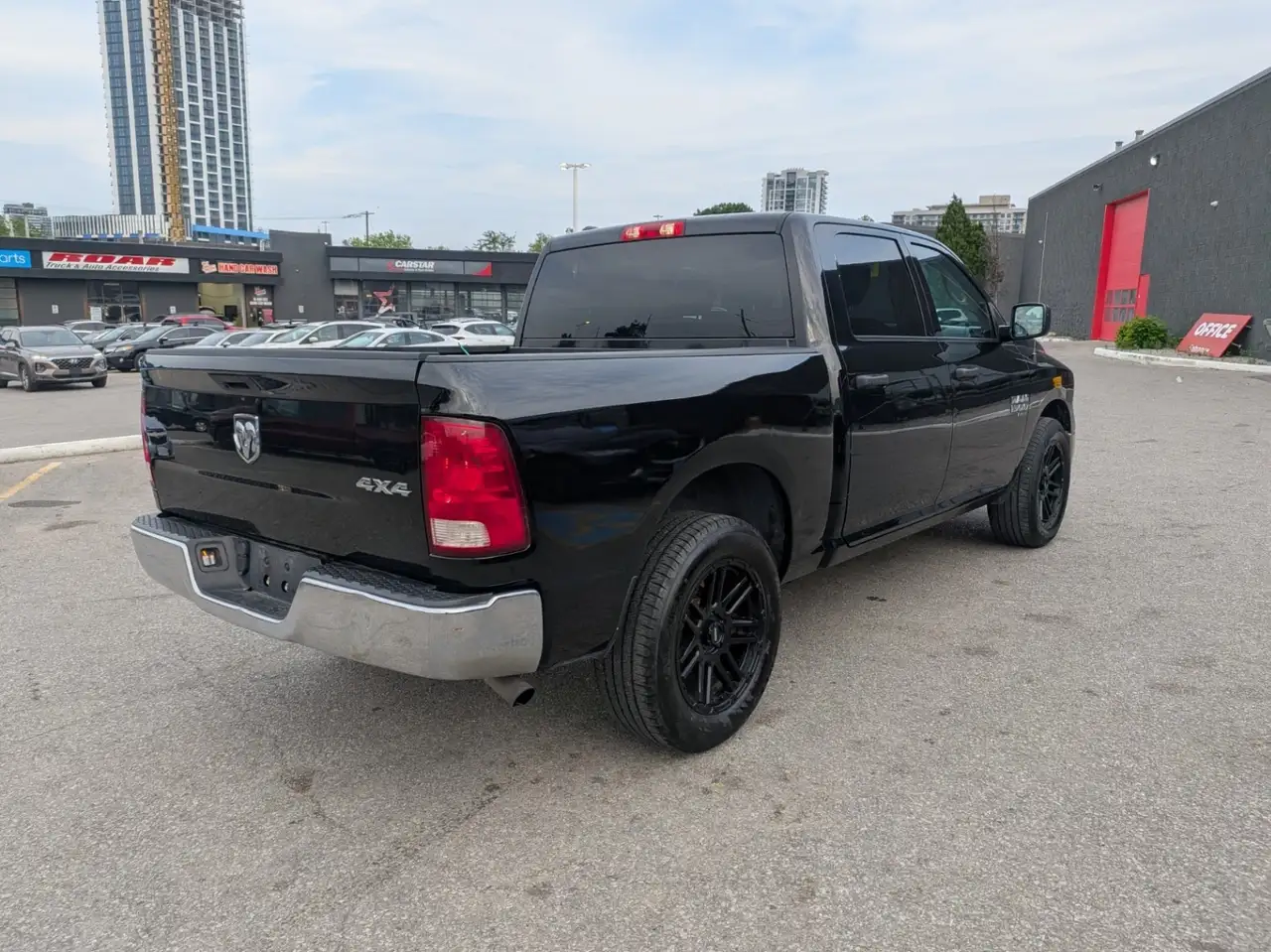 RAM 1500 снимка RAM 1500
