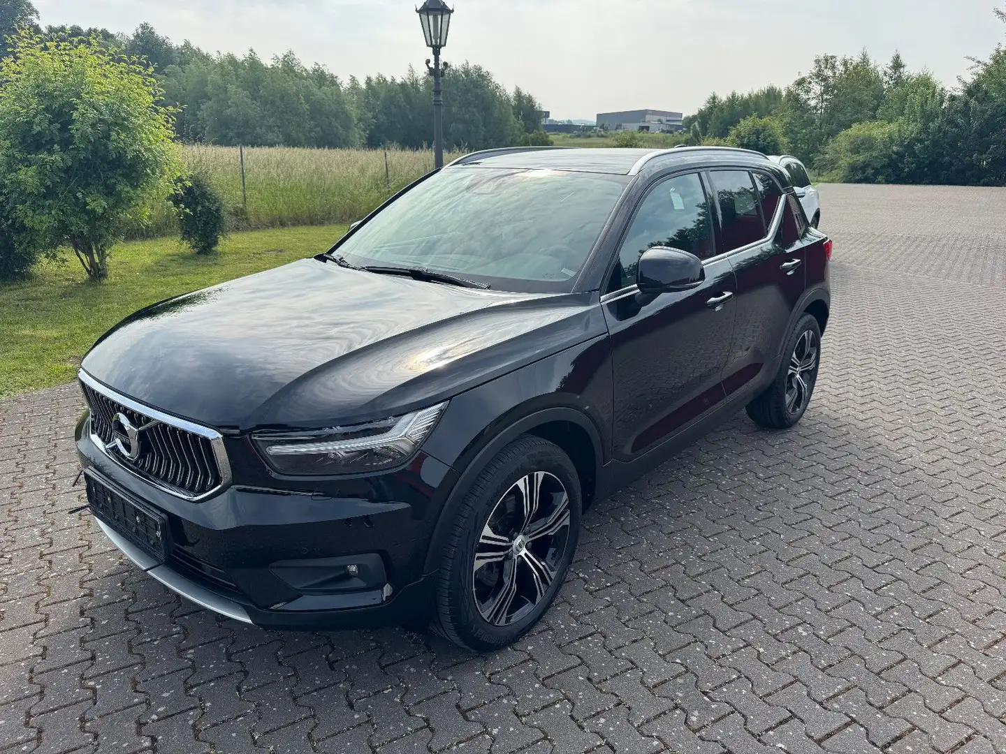 Volvo XC40 Inscription AWD LEDER LED Kamera Sound Noir - 1