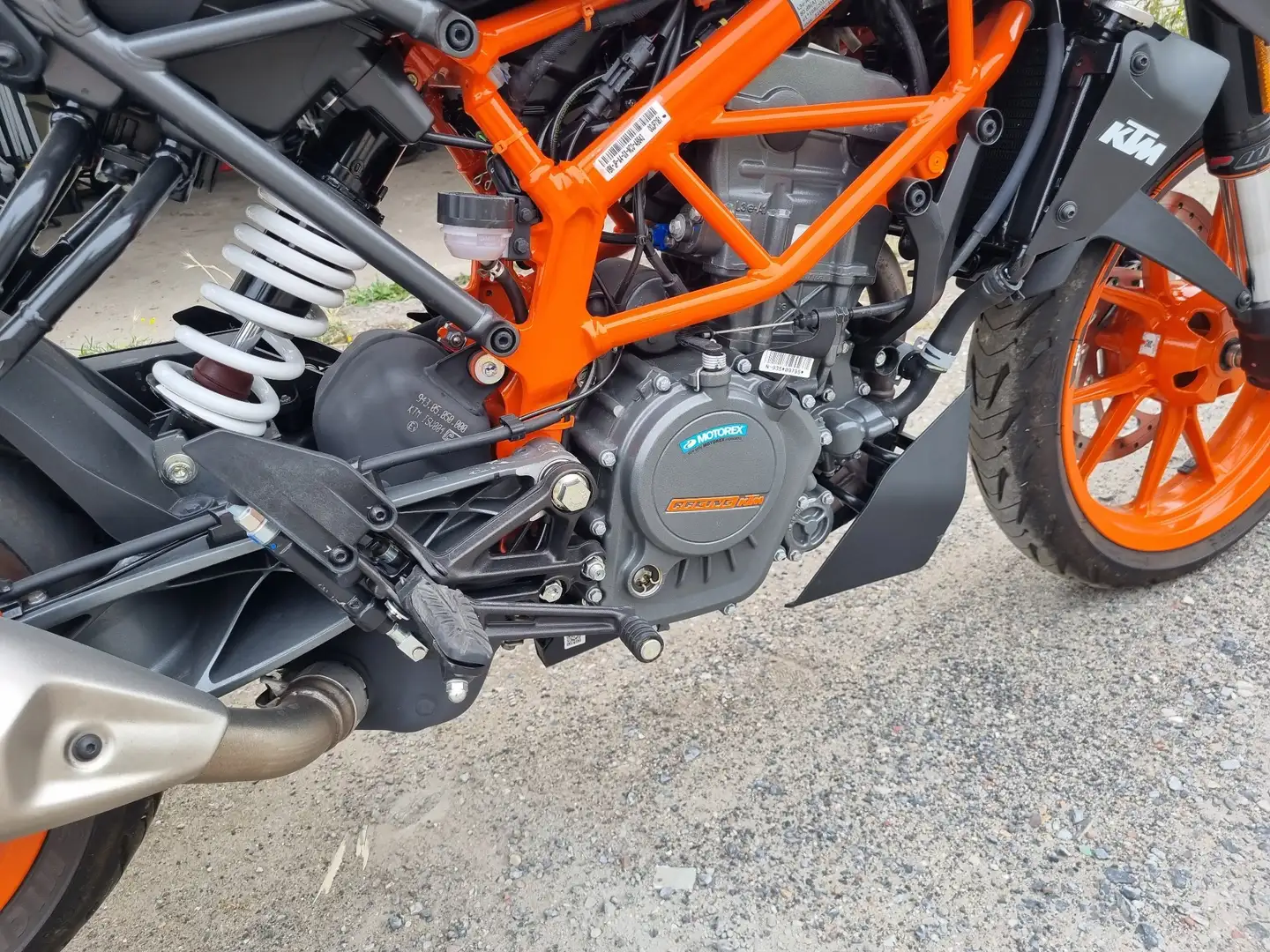 KTM 125 Duke Oranje - 2