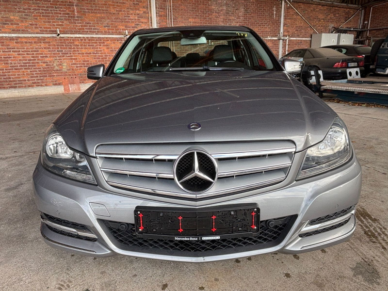 Mercedes-Benz C 180 CGI Lim. AUTOMATIK/ — photo 2