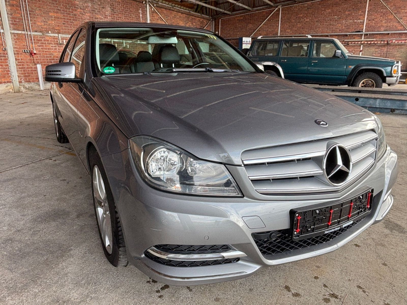 Mercedes-Benz C 180 CGI Lim. AUTOMATIK/ — photo 3