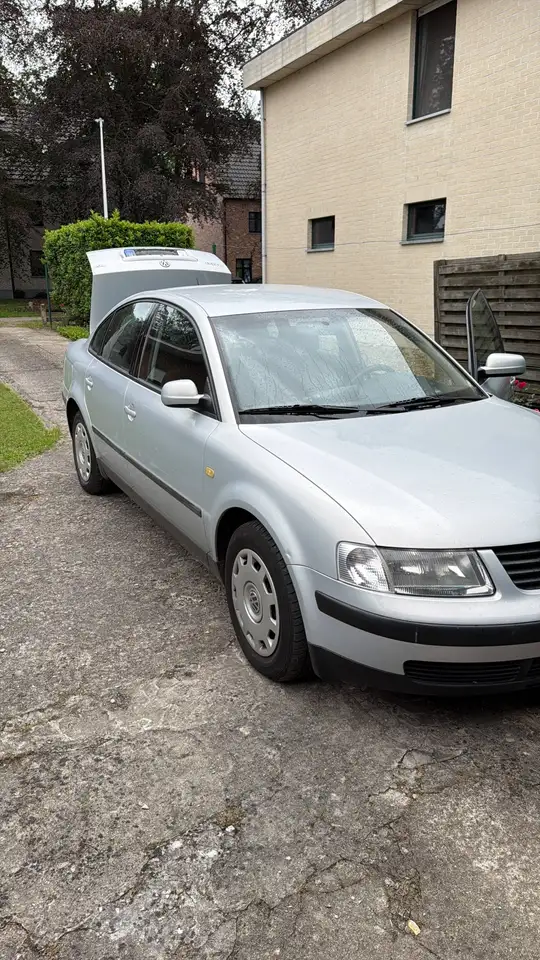 Volkswagen Passat 1.9 TDi 4Motion Comfortline, foto 1