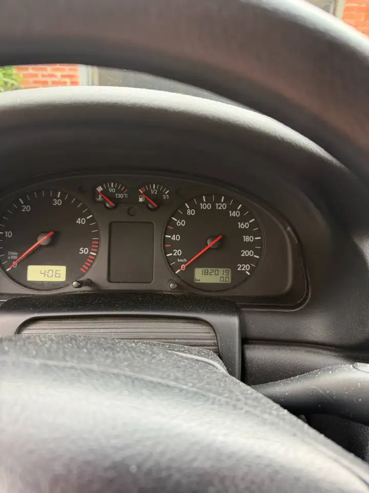 Volkswagen Passat 1.9 TDi 4Motion Comfortline, foto 7