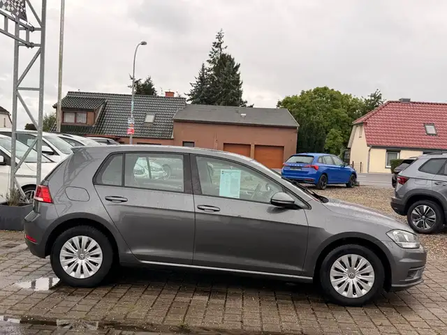 Volkswagen Golf view 7