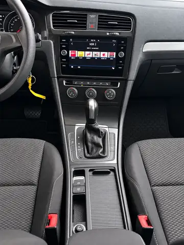 Volkswagen Golf view 14