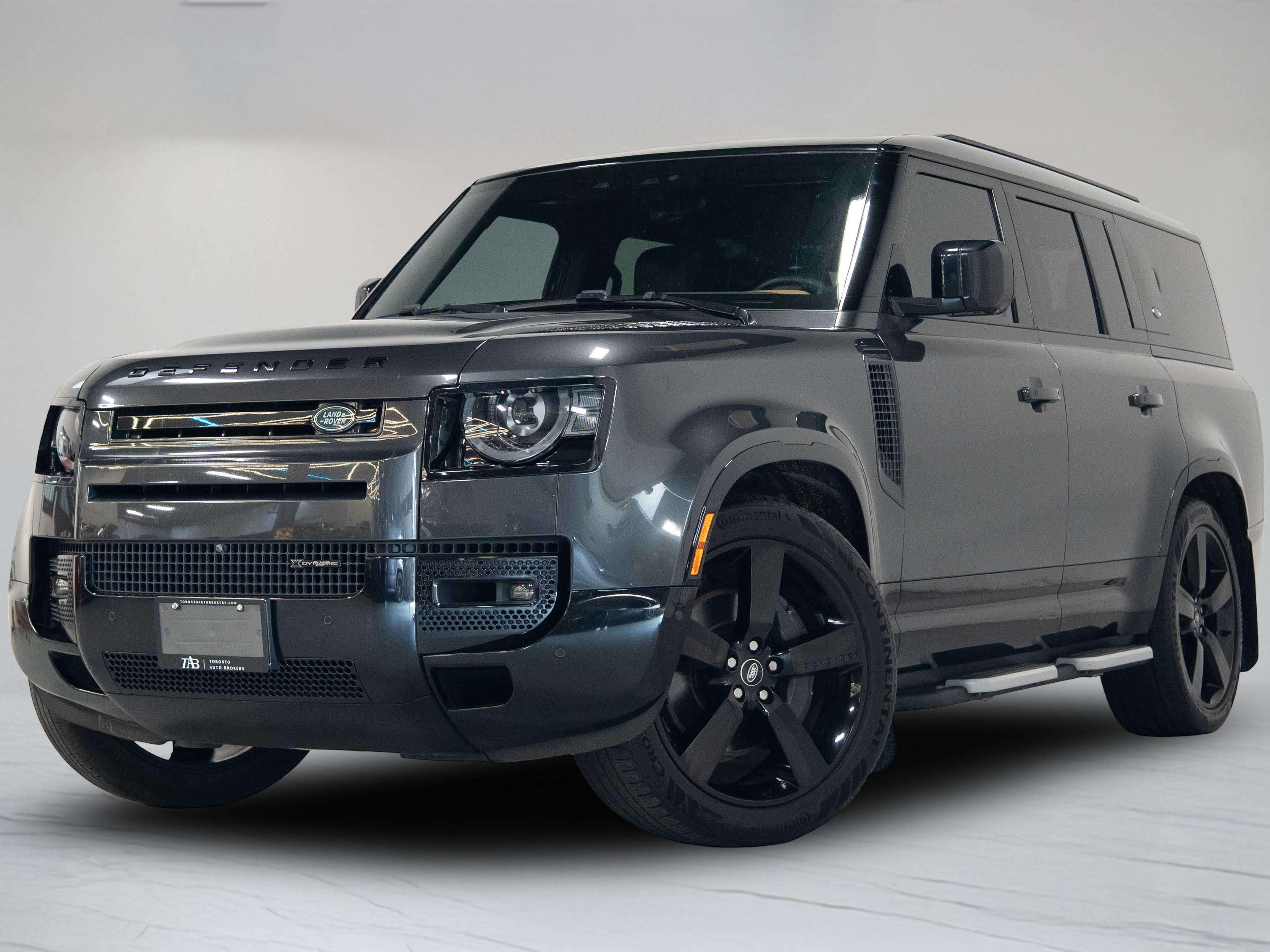 2023 Land Rover Defender 130 X-Dynamic SE AWD