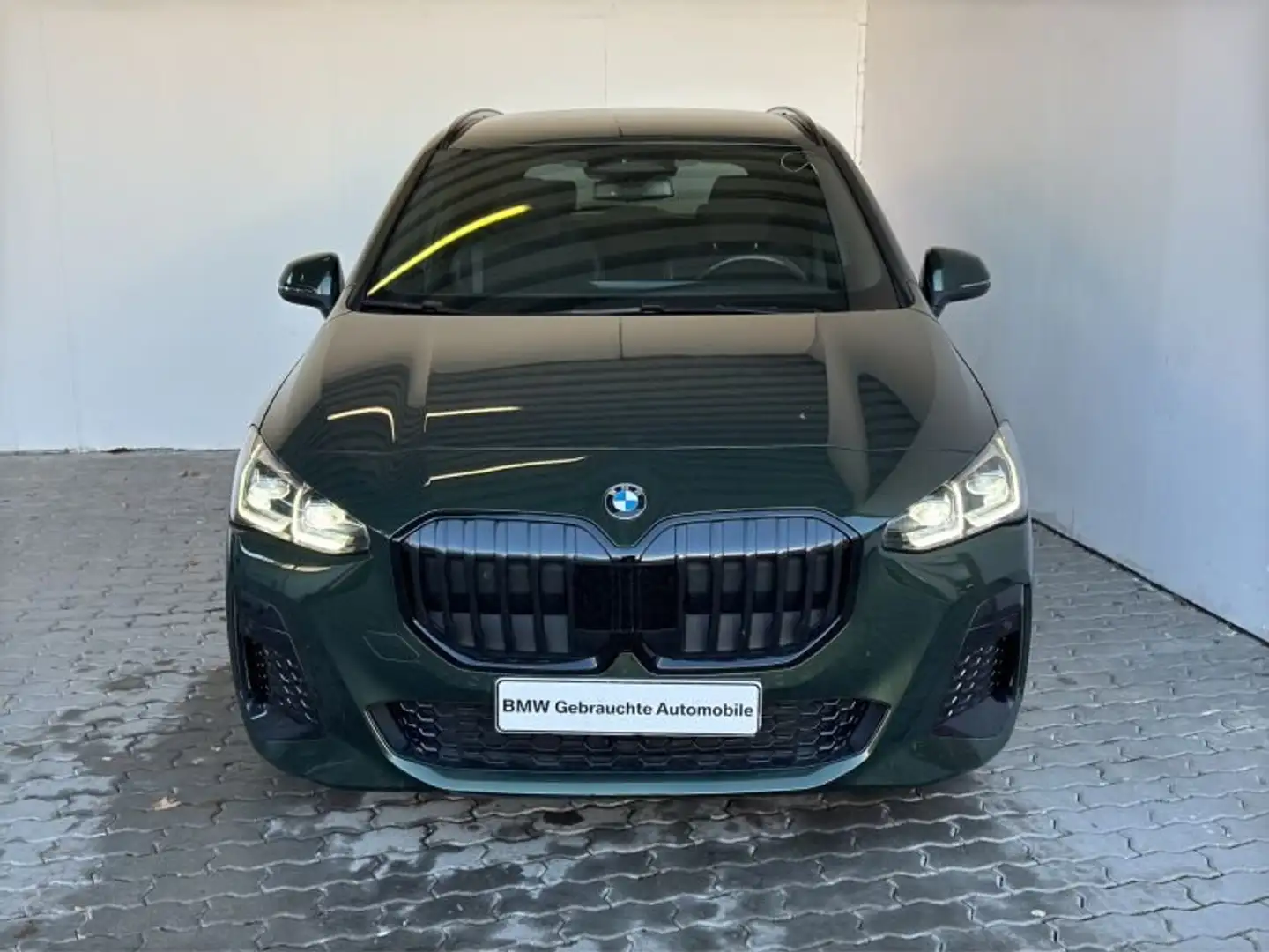 BMW 218 i Active Tourer M Sport Navi.LED.ACC.RFK.AHK Grün - 2