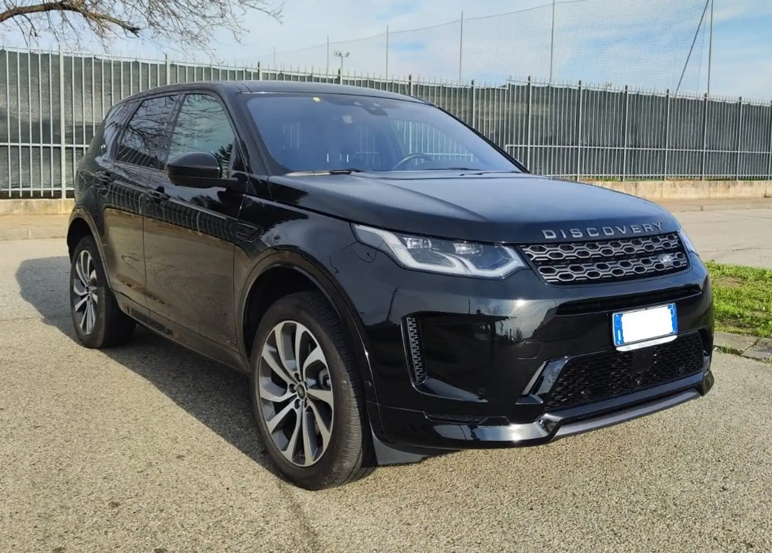 Land Rover Discovery Sport Sport 2.0 TD4  AWD  R-Dynamic 7POSTI - 2