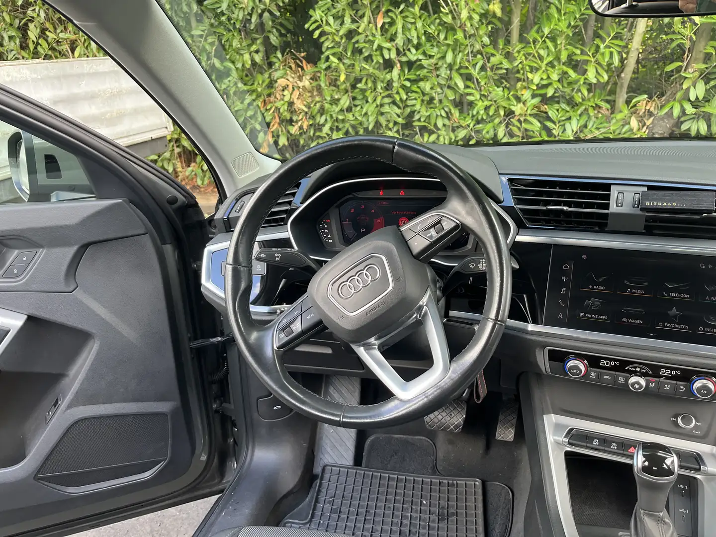 Audi Q3 35 TDI quattro S tronic 110kW - 2