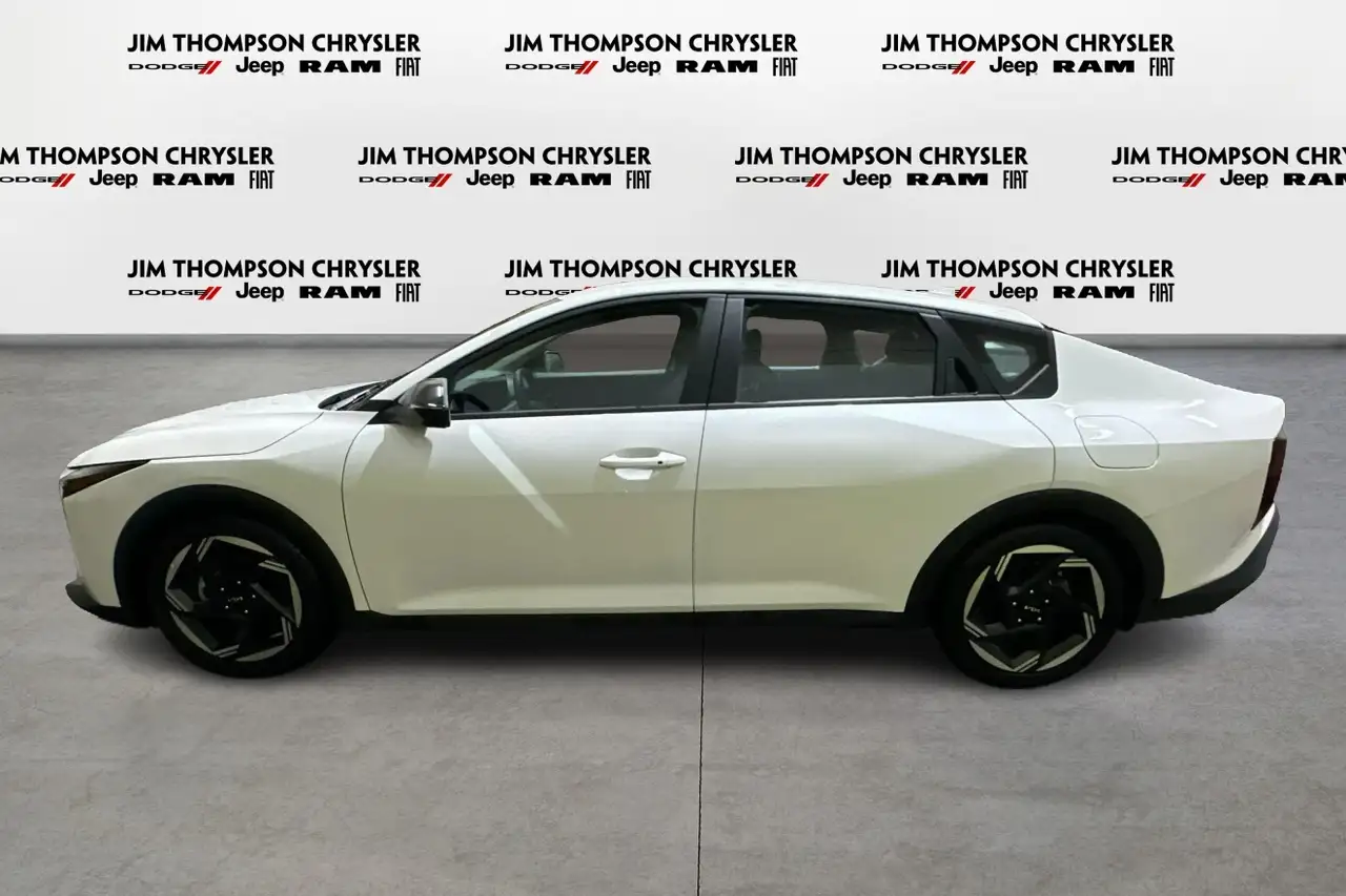 Kia K4 photo Kia K4