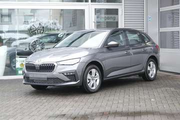 1.0 TSI DSG Selection AHK Kamera LED App-Navi S...