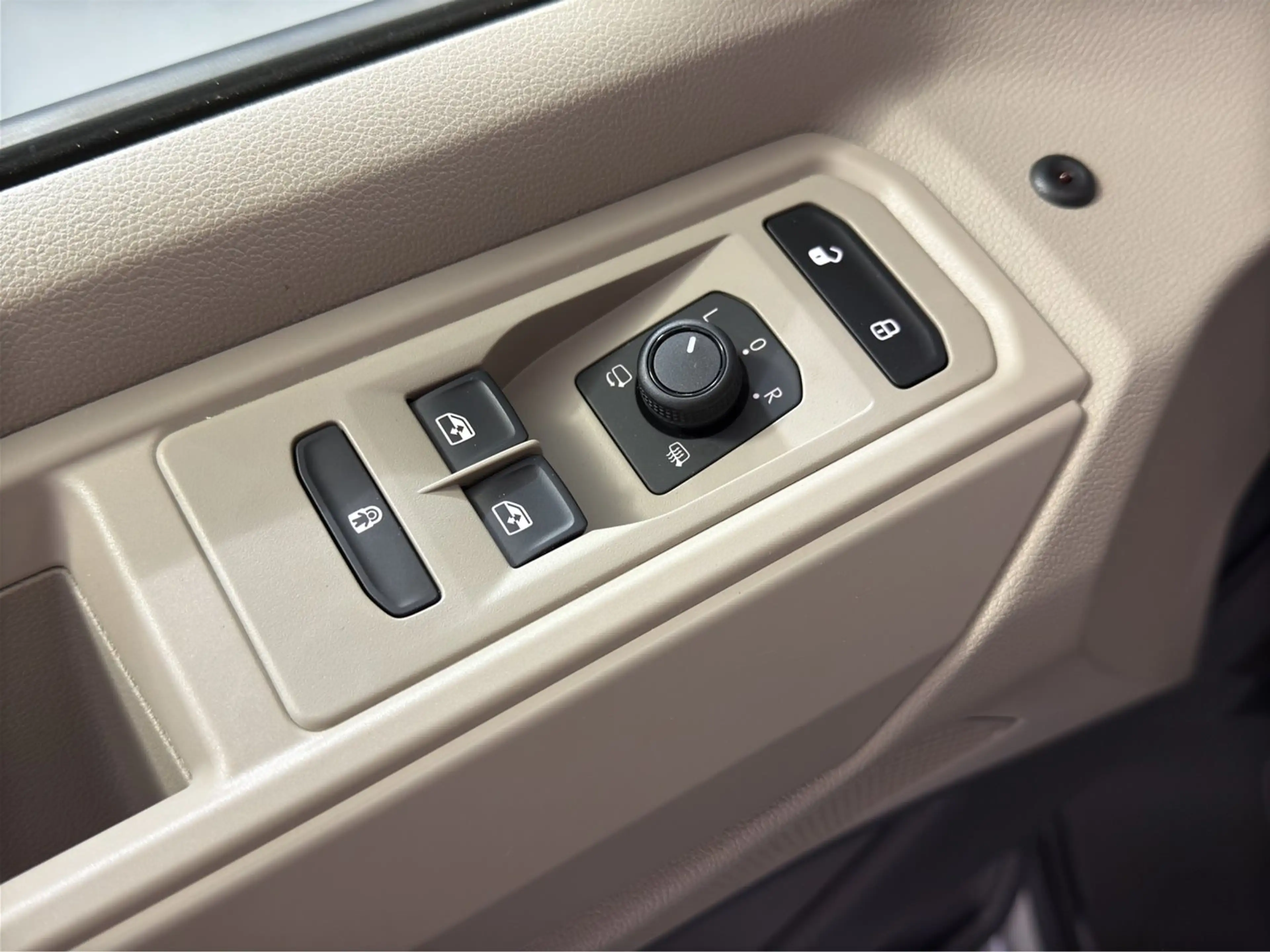 Volkswagen T7 California VW T7 California Beach TDI — photo 14