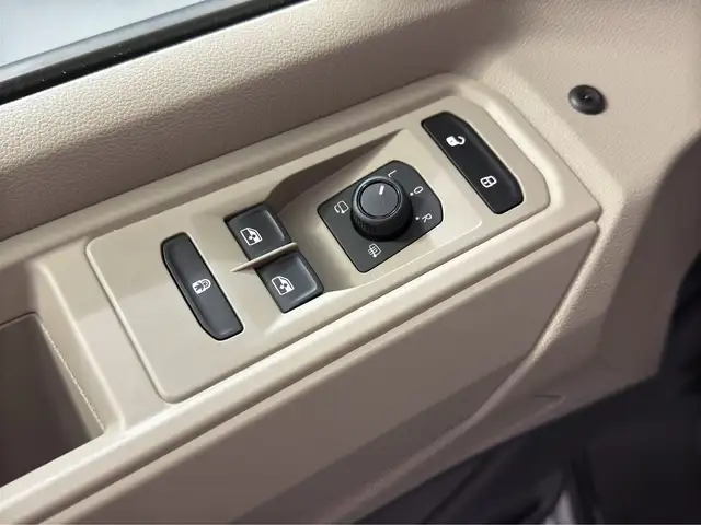 Volkswagen T7 California view 14
