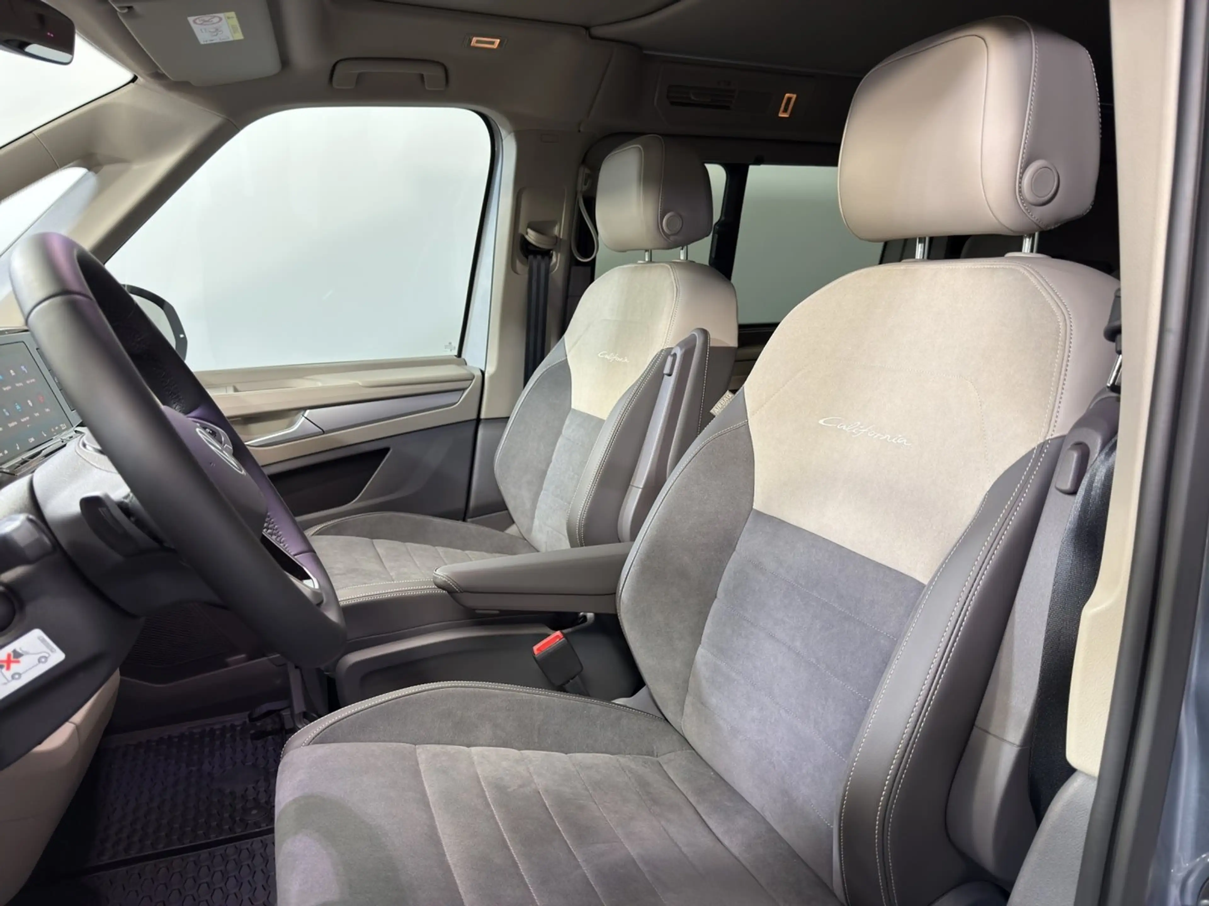 Volkswagen T7 California VW T7 California Beach TDI — photo 12