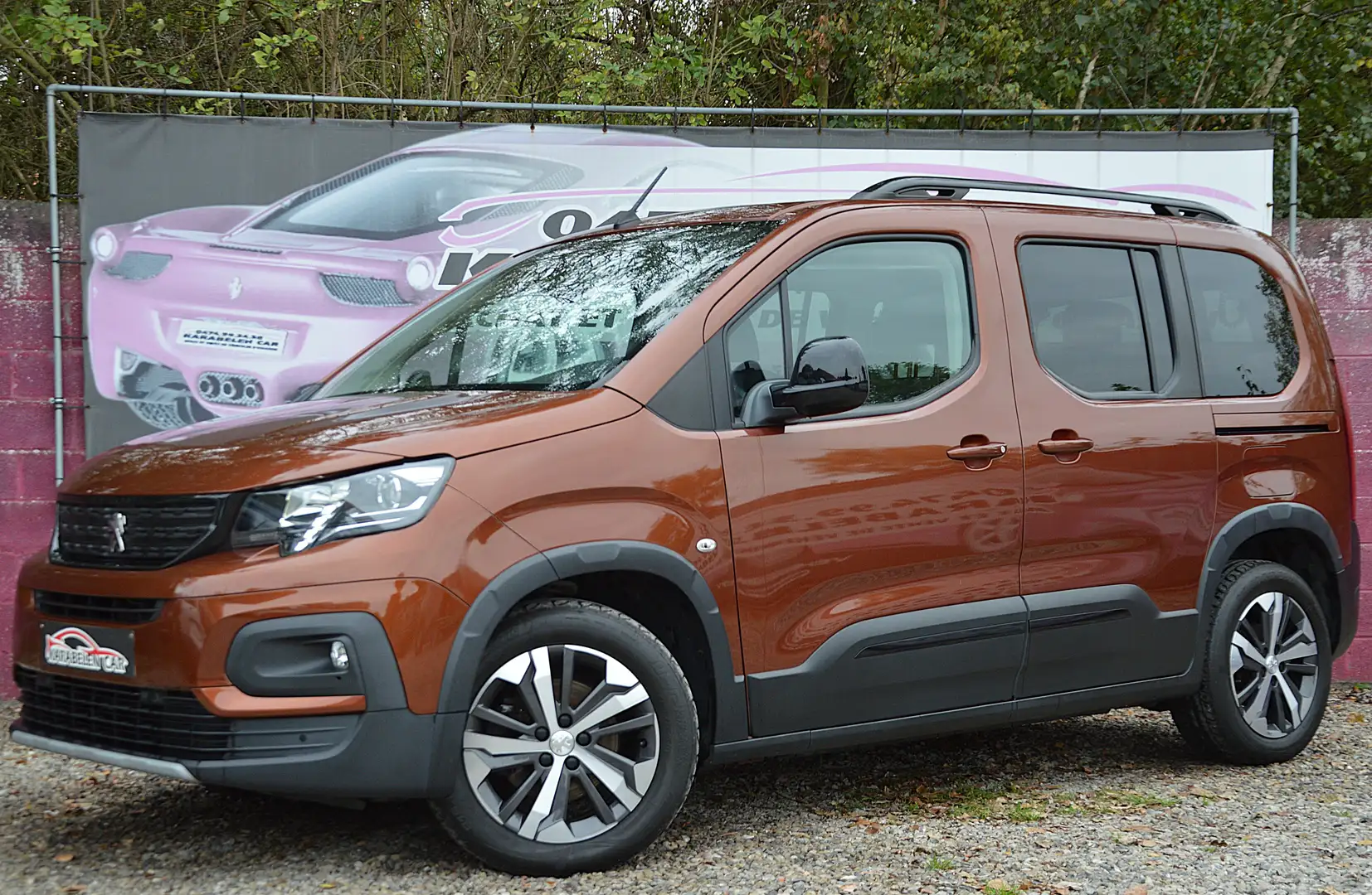 Peugeot Rifter 1.2PureTech GT Line PANO NAV CAM CLIM 96.747KM Bruin - 1