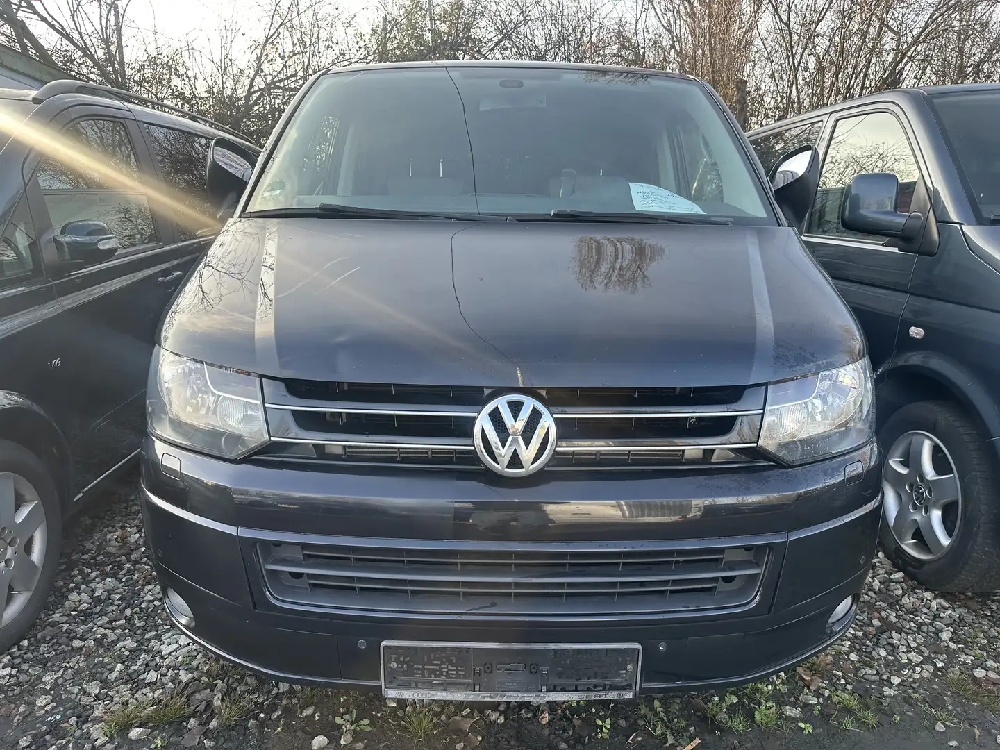 Volkswagen T5 Multivan 2,0TDI 140PS STANDHEIZUNG NAVI KLIMA ALU TEMPOMAT Schwarz - 2