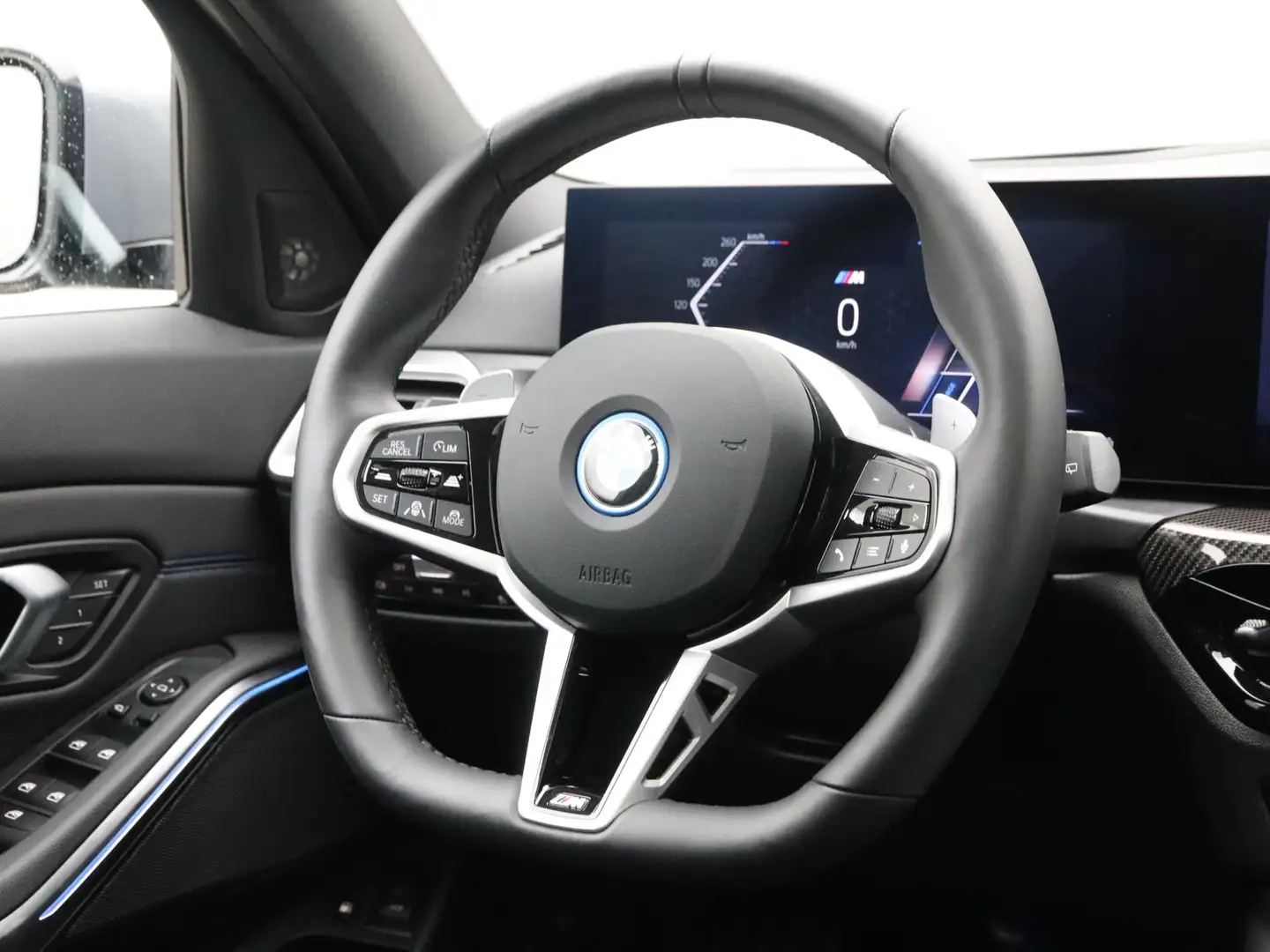 BMW 330 3 Serie Touring 330e M Sport Pro Grijs - 2