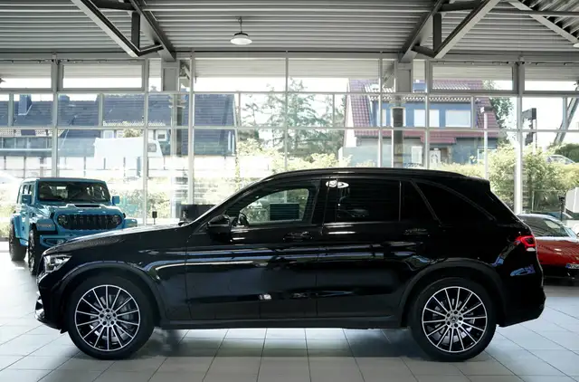 Mercedes-Benz GLC 200 view 13