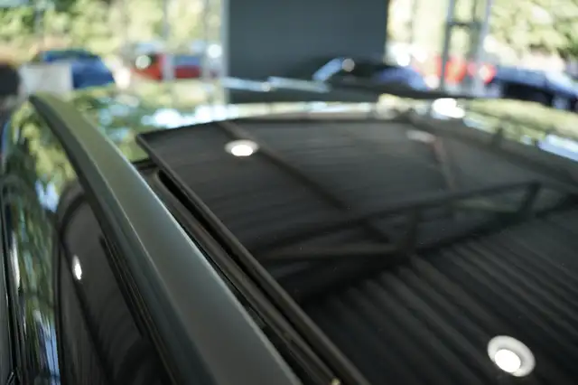 Mercedes-Benz GLC 200 view 8
