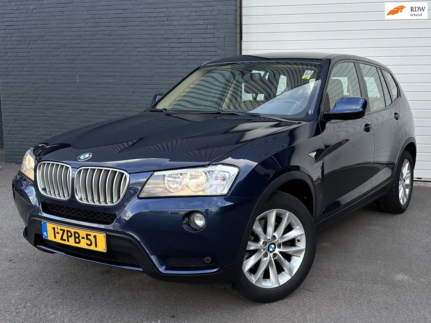 BMW X3 XDrive28i High Executive 1EEIG/HEADUP/LEDER/NAVI/C Blauw - 1