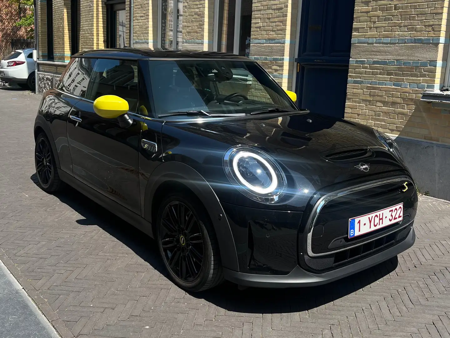 MINI Cooper SE Mini Cooper SE Essential Trim Noir - 1
