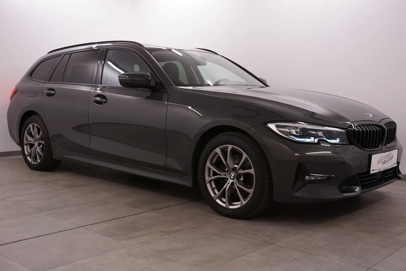 BMW 320 d xDrive Sport Line// Anhängervorrichtung// ACC Grijs - 1