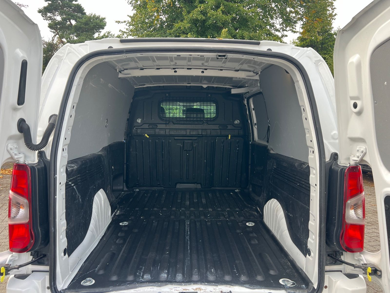 Peugeot Partner PARTNER ASPHALT L2 AUTOMATIK/AHK/STANDHZ/KAMERA — photo 10